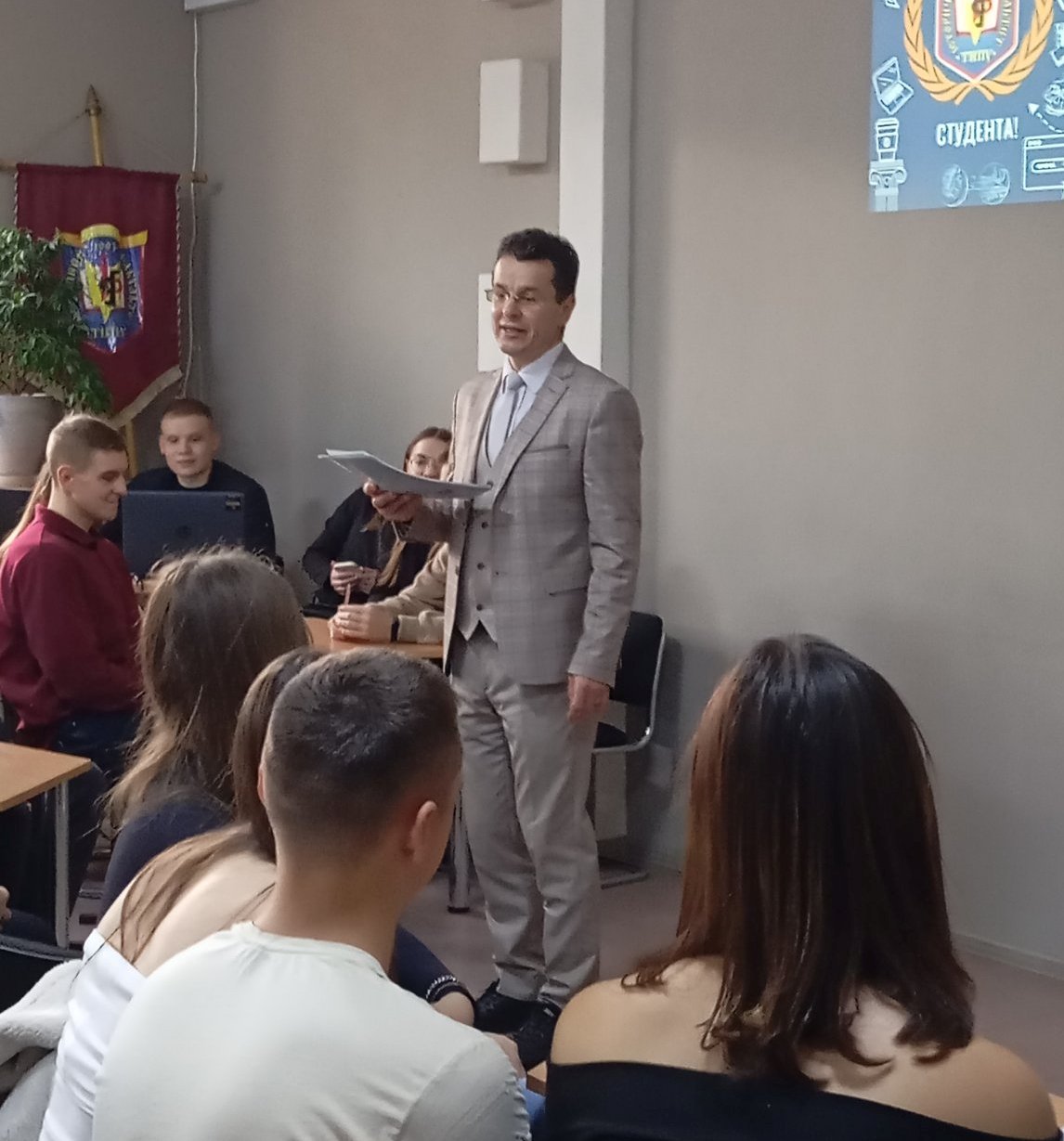 Вітання в.о.декана Володимира Кіцака